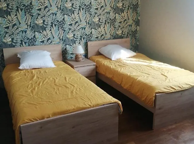 De La Vairie Larchamp